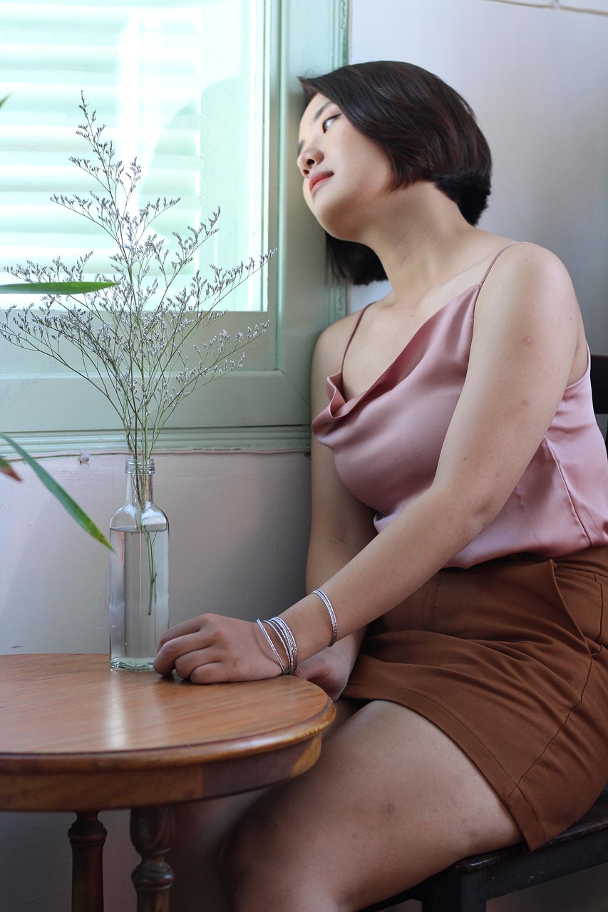 揭开网络恋情的神秘面纱：如何判断你的网络暗恋对象是否真正感兴趣