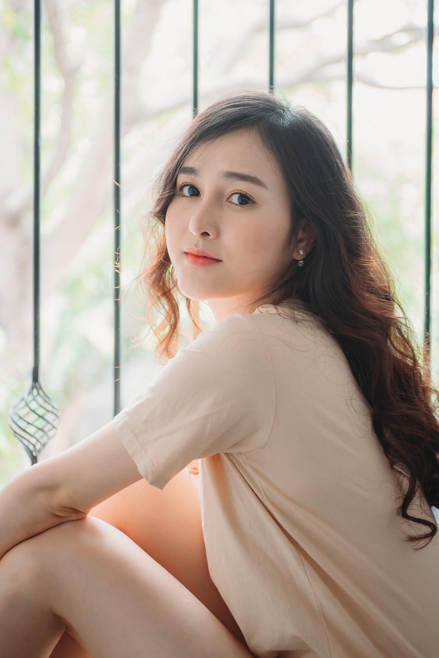 如何识别虚假的虚拟恋爱资料简要指南