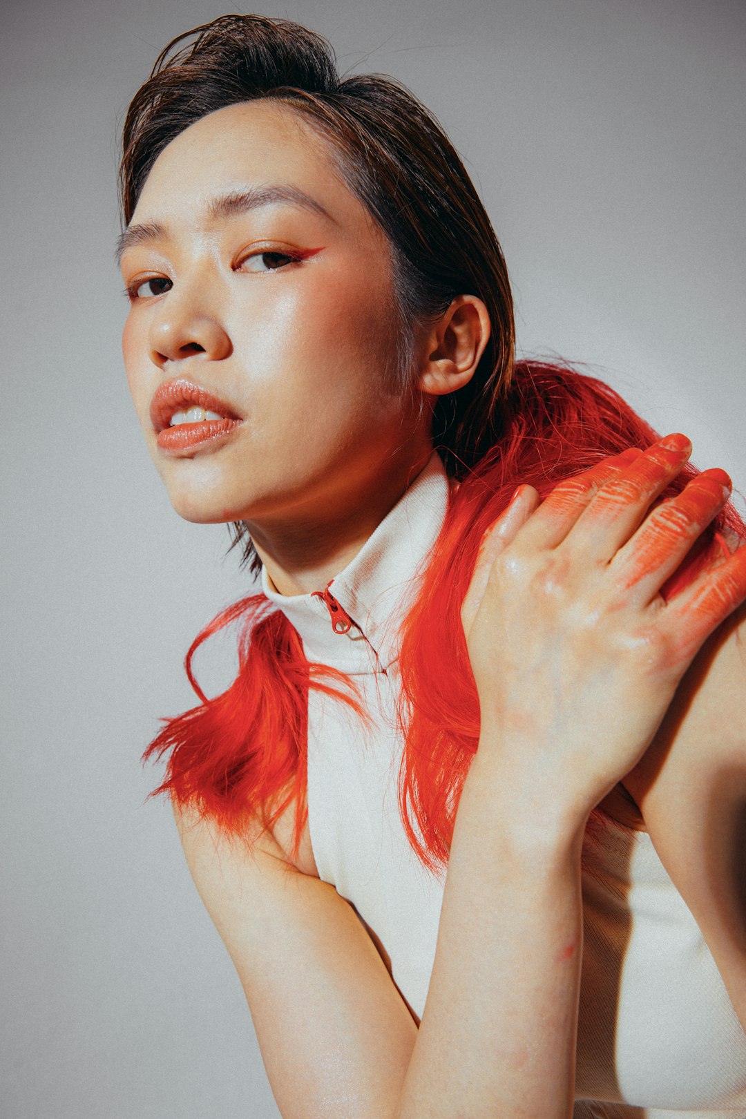 如何利用个人资料提示改善老年在线约会结果